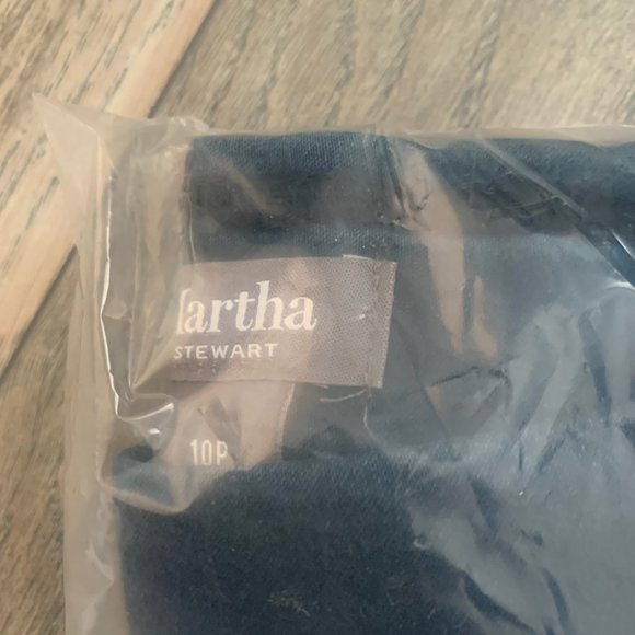 NWT MARTHA STEWART ZIP ANKLE JEANS DARK INDIGO 10P (PETITE) - Picture 11 of 12